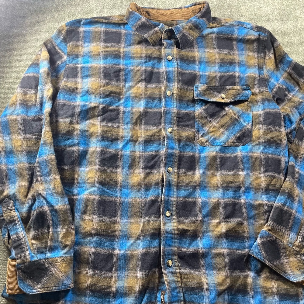Men's Casual Plaid Button-Down Shirt in Blue, Black & Brown
